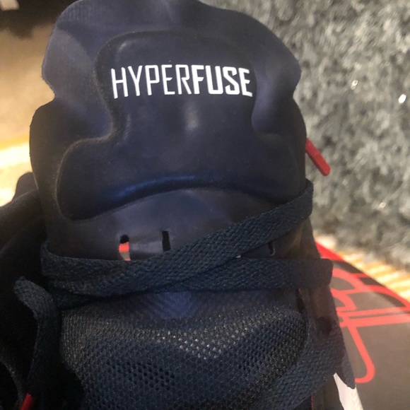 Men’s worn once Nike Sneaker.  11.5 - Picture 6 of 7